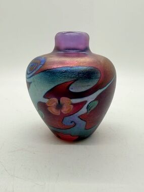 Vandermark Blown Glass Iridescent Flower Vines 1982 Perfume No Stopper Bud Vase